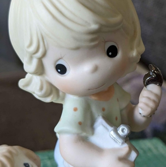 " Coach, You Are A Real Sport" Precious Moments Figurine. Excellent Condition. - Picture 2 of 8